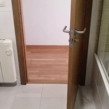 Acogedor ático En El Centro De O Appartamento Porriño